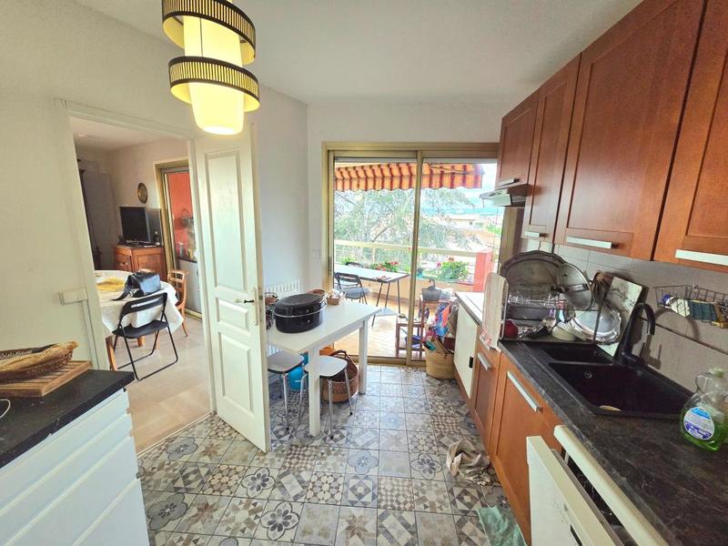 Appartement - 77 m² - 4 pièces