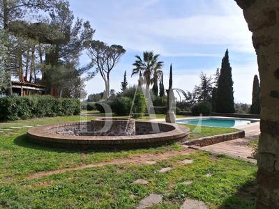 Villa - 500 m² - 12 pièces