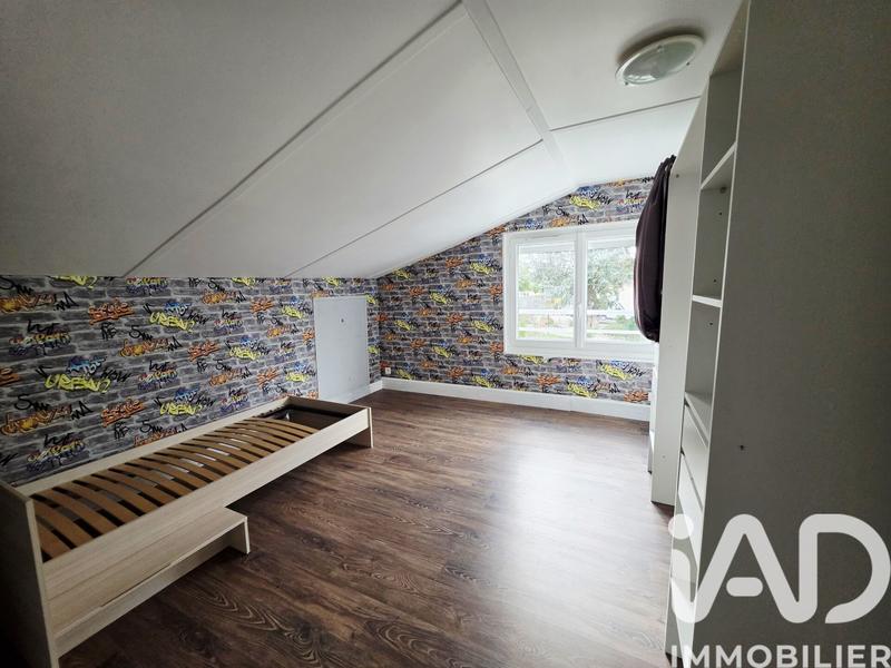 Maison - 110 m² - 9 pièces