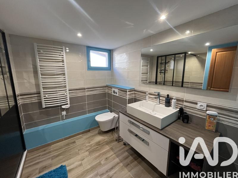 Maison - 99 m² - 4 pièces