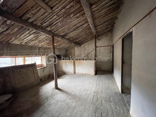 Immeuble - 180 m² - 14 pièces