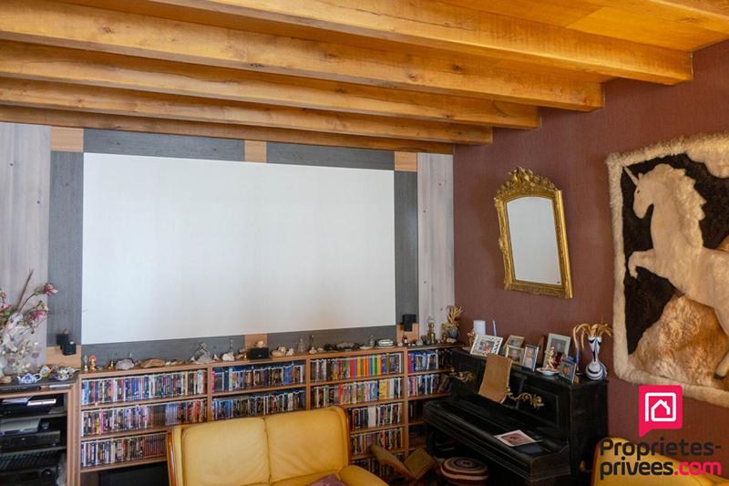 Maison - 200 m² - 8 pièces