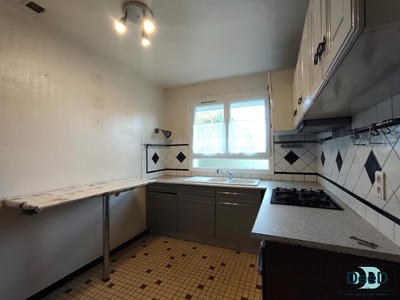 Maison - 82 m² - 4 pièces