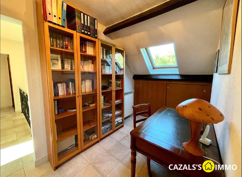 Maison traditionnelle - 142 m² - 7 pièces