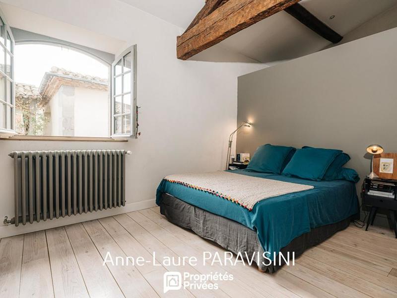 Appartement - 274 m² - 5 pièces