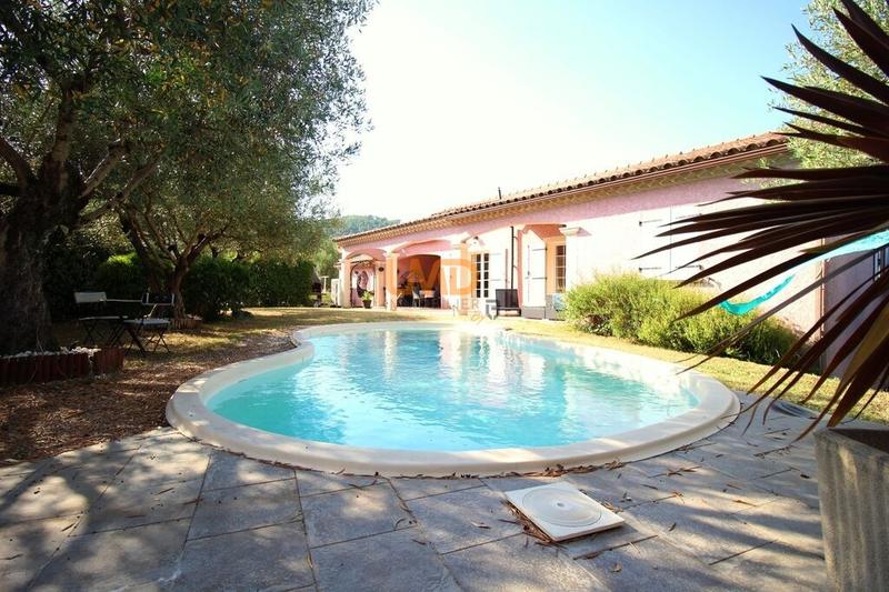 Maison - 128 m² - 6 pièces