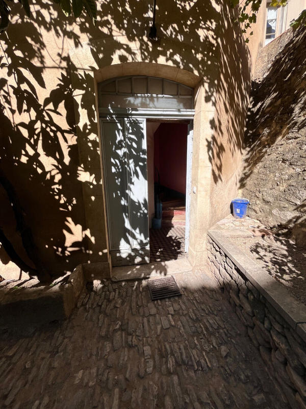 Maison - 289 m² - 12 pièces