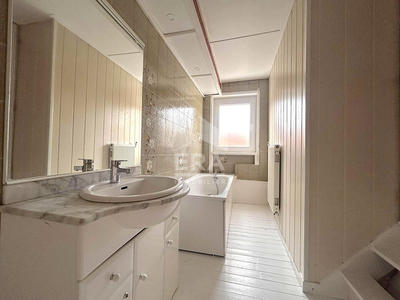 Maison - 97 m² - 6 pièces