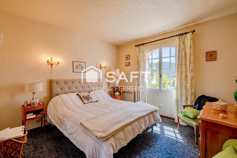 Maison - 170 m² - 6 pièces