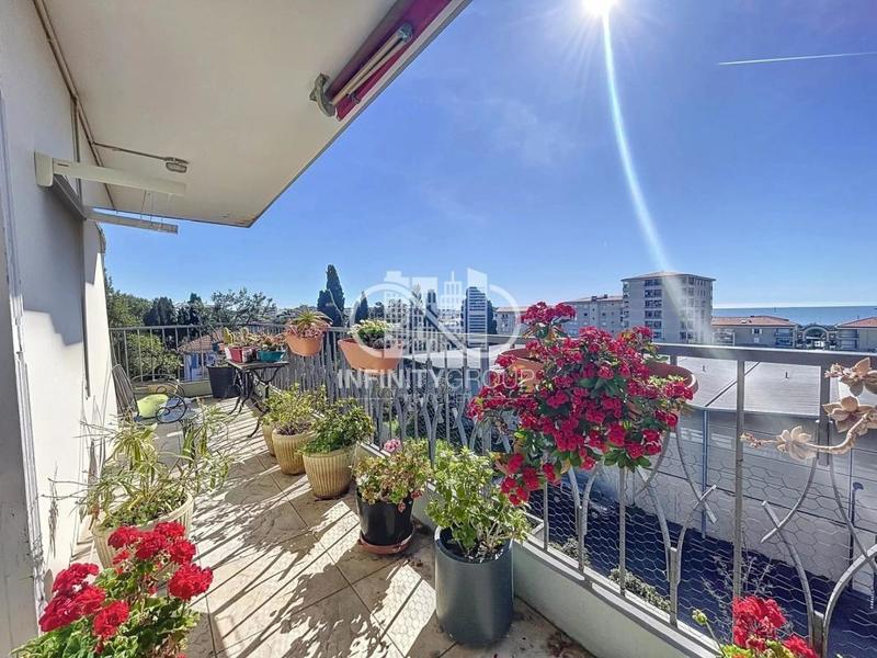 Appartement - 121 m² - 3 pièces