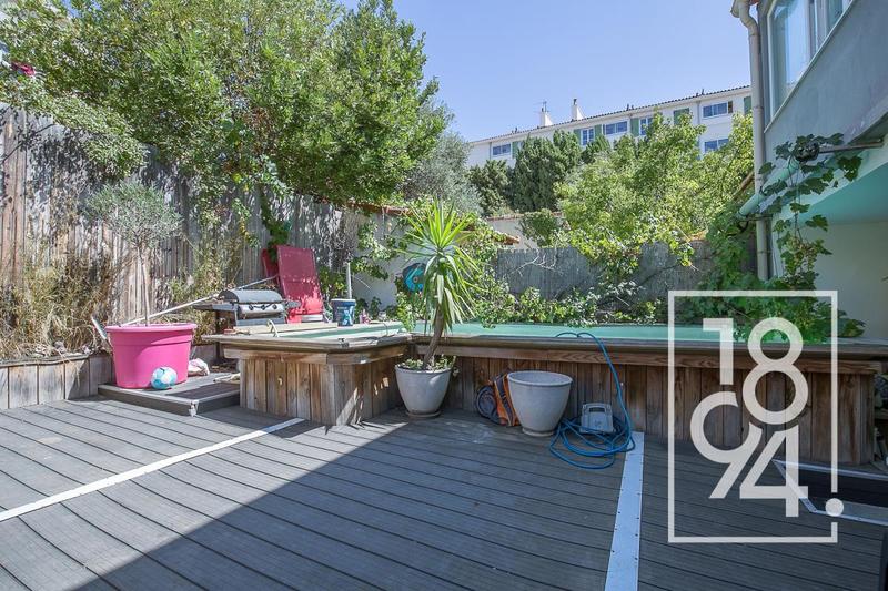 Maison - 180 m² - 5 pièces