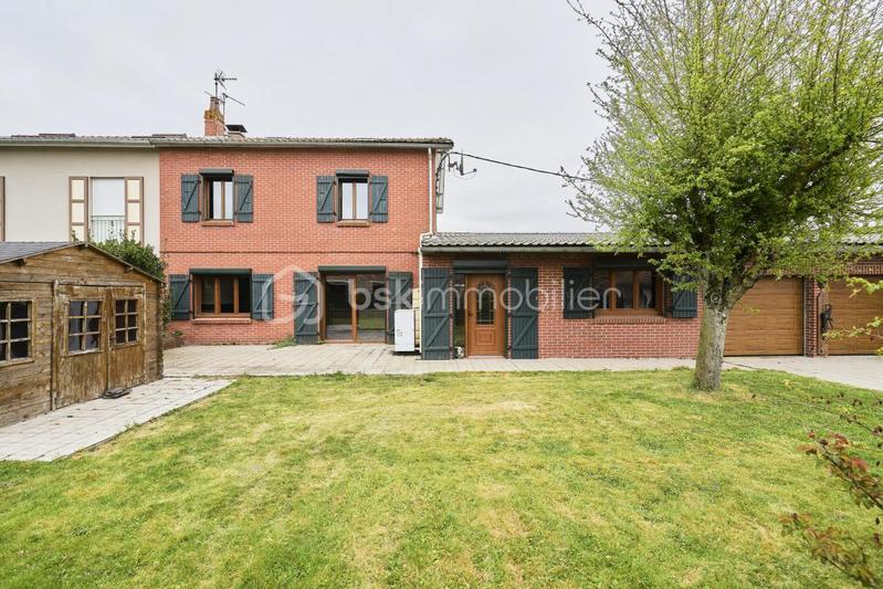 Maison de village - 100 m² - 4 pièces