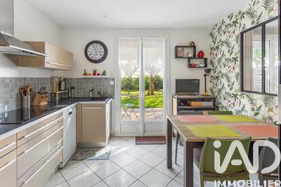 Maison - 88 m² - 5 pièces