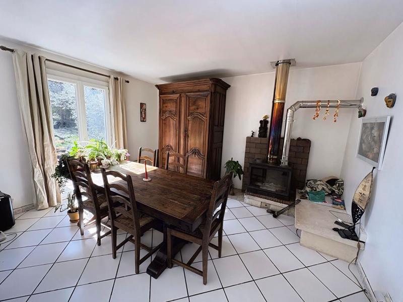 Maison - 98 m² - 5 pièces