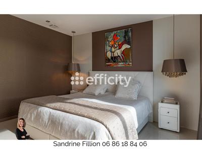 Villa - 207 m² - 7 pièces