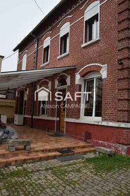 Maison - 207 m² - 5 pièces