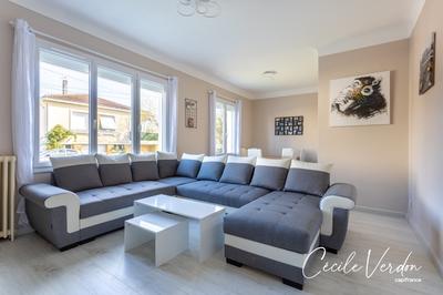 Maison - 177 m² - 8 pièces