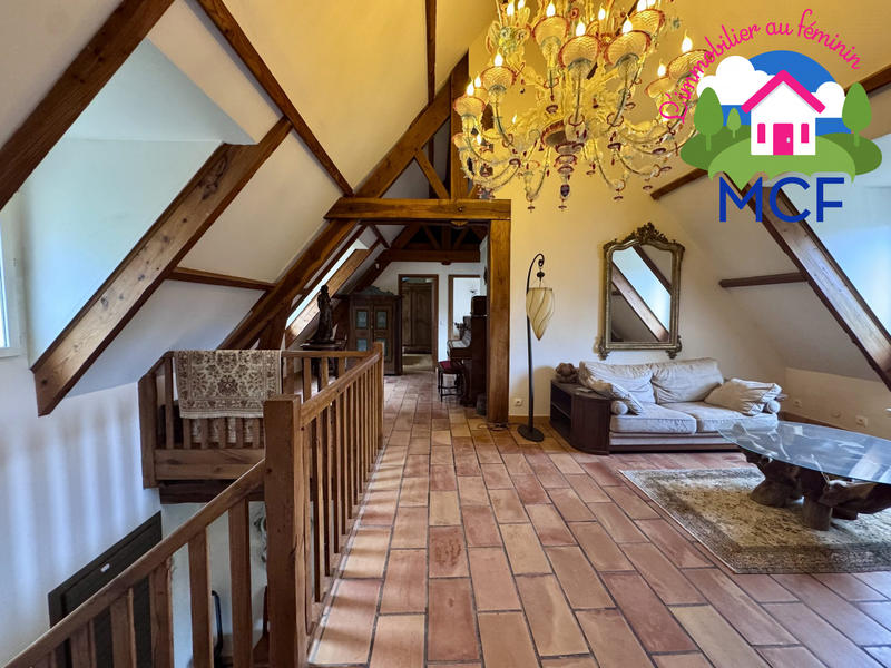 Maison - 168 m² - 6 pièces