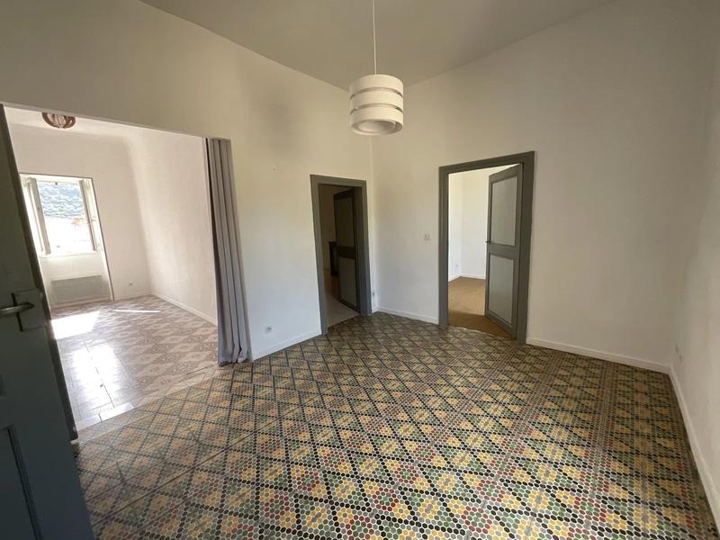 Appartement - 86 m² - 3 pièces