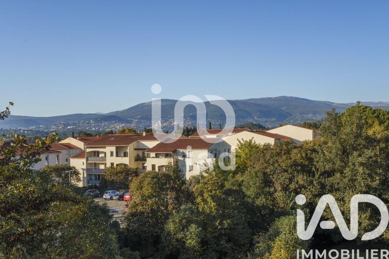 Appartement - 87 m² - 4 pièces