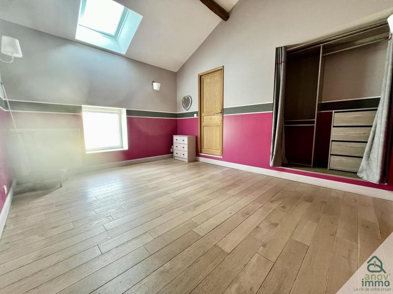 Maison en pierre - 258 m² - 9 pièces