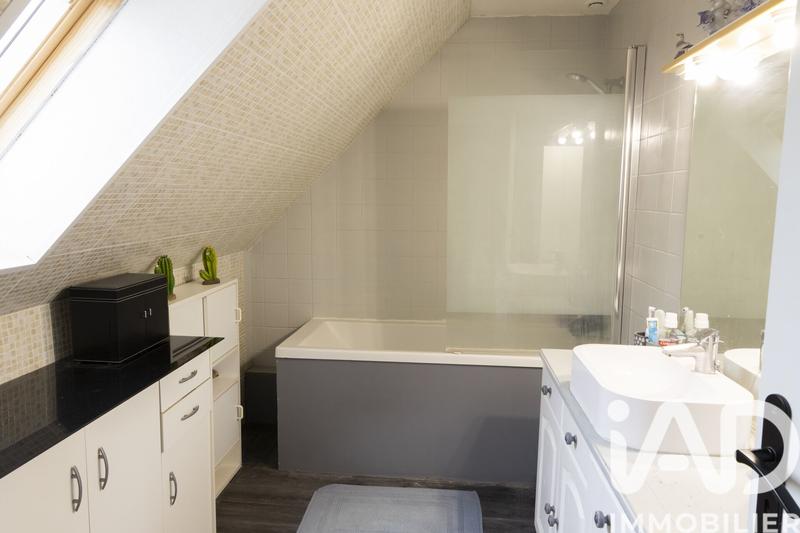 Maison - 84 m² - 6 pièces