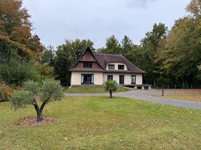 Maison - 265 m² - 7 pièces