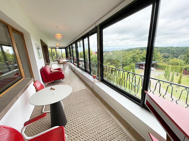 Maison - 237 m² - 6 pièces