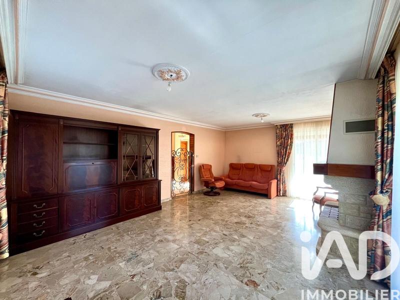 Maison - 98 m² - 4 pièces