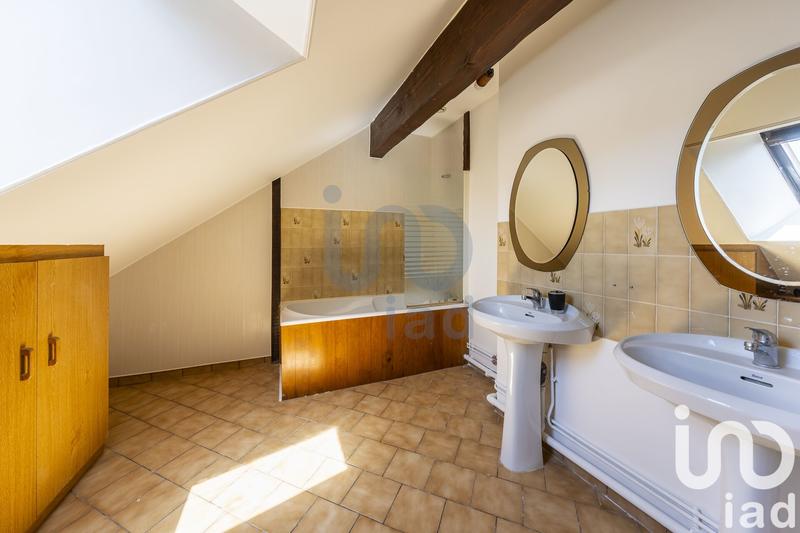 Maison - 96 m² - 5 pièces