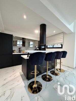 Maison - 125 m² - 5 pièces