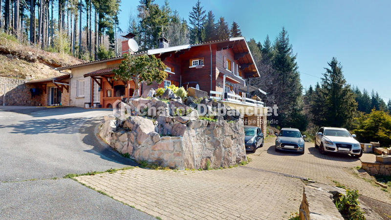 Maison - 266 m² - 10 pièces