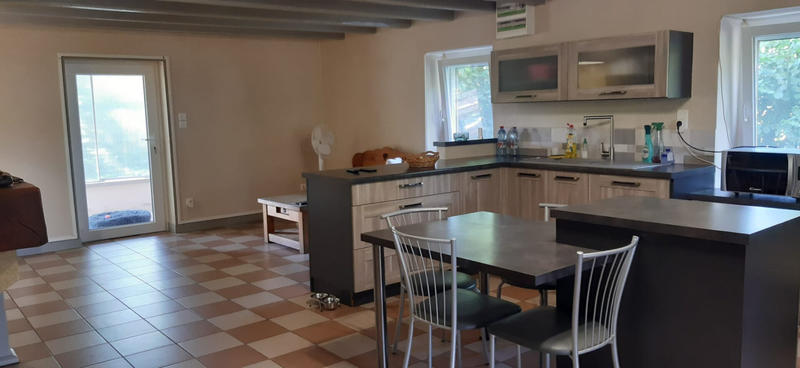 Maison - 104 m² - 4 pièces