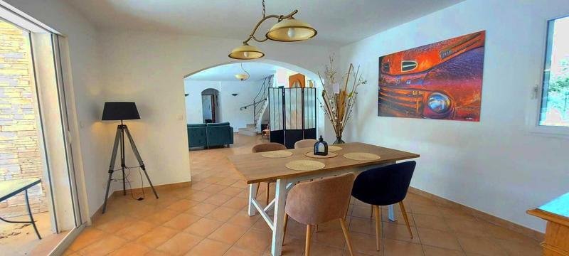 Villa - 160 m² - 6 pièces