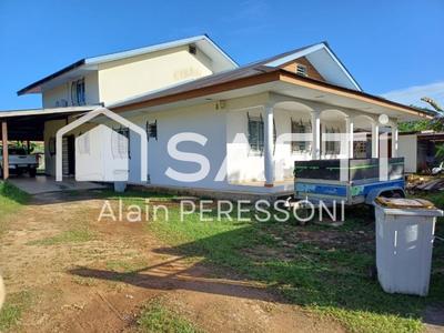 Maison - 280 m² - 7 pièces