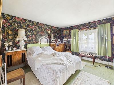 Maison - 218 m² - 8 pièces