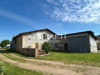 Maison - 240 m² - 3 pièces