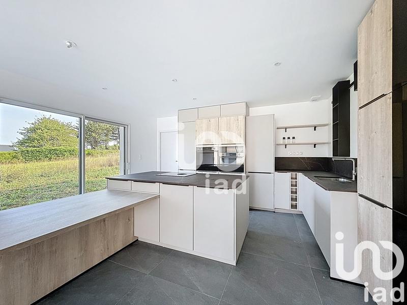 Maison - 140 m² - 5 pièces