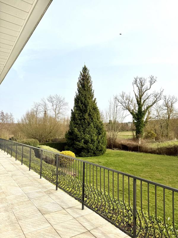 Maison traditionnelle - 155 m² - 7 pièces