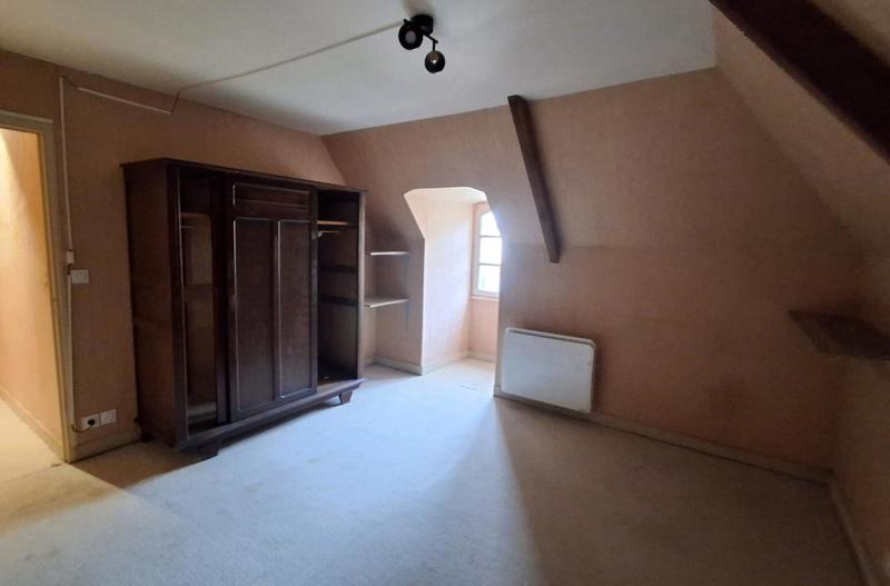 Maison traditionnelle - 206 m² - 8 pièces