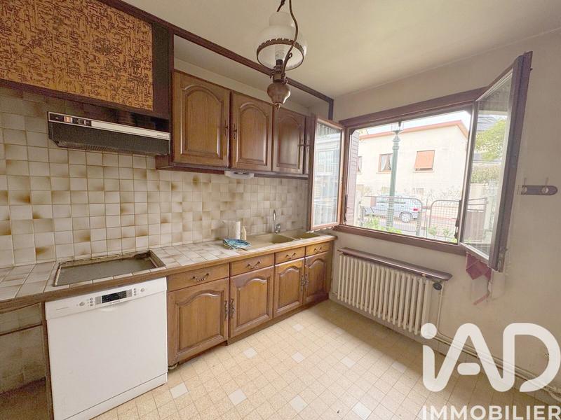 Maison - 104 m² - 7 pièces