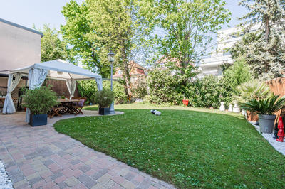 Appartement - 187 m² - 8 pièces