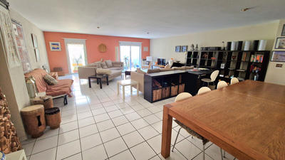 Appartement - 120 m² - 3 pièces