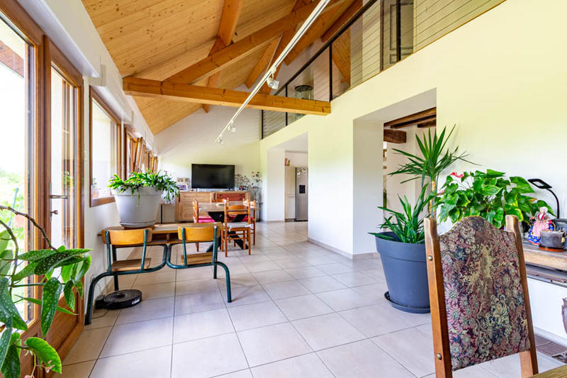 Maison - 202 m² - 8 pièces