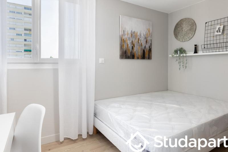 Chambre - 9 m² - 1 pièce