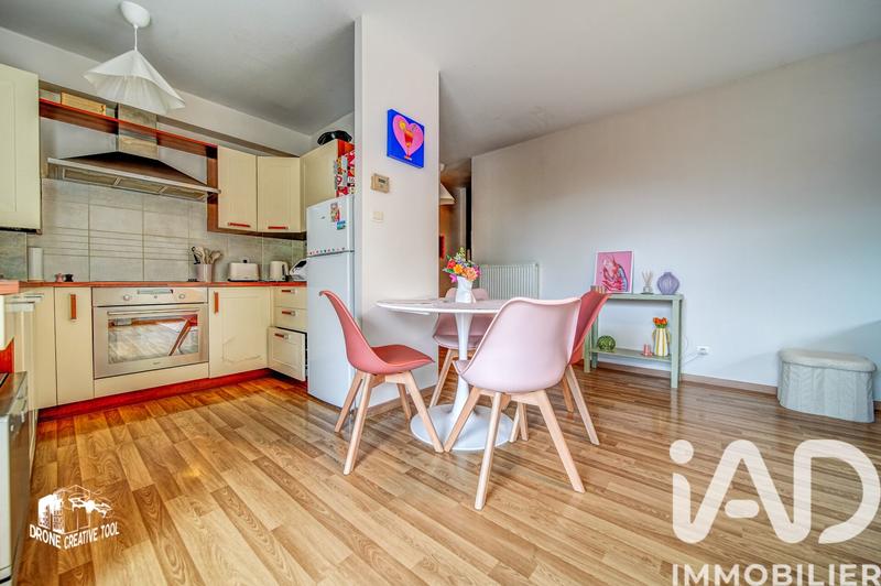 Appartement - 60 m² - 3 pièces