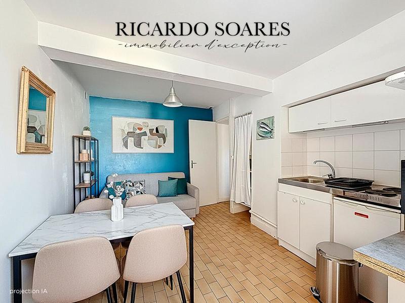 Propriété - 257 m² - 10 pièces