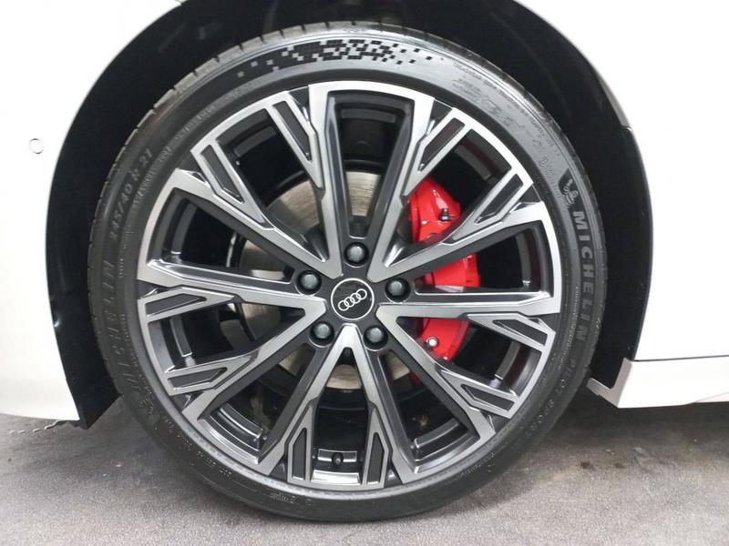 Audi e-tron A6 Avant Performance 367 ch 100 kWh s line