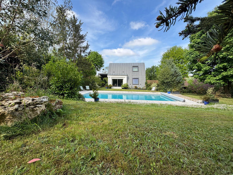 Maison - 192 m² - 6 pièces