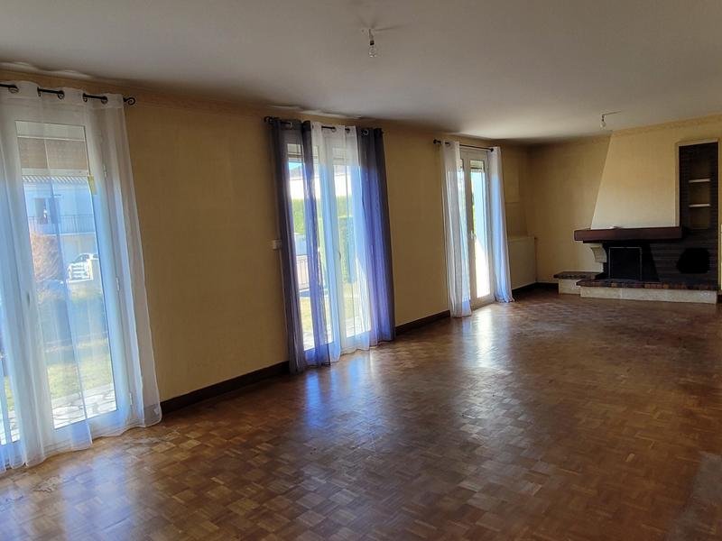 Maison - 99 m² - 5 pièces